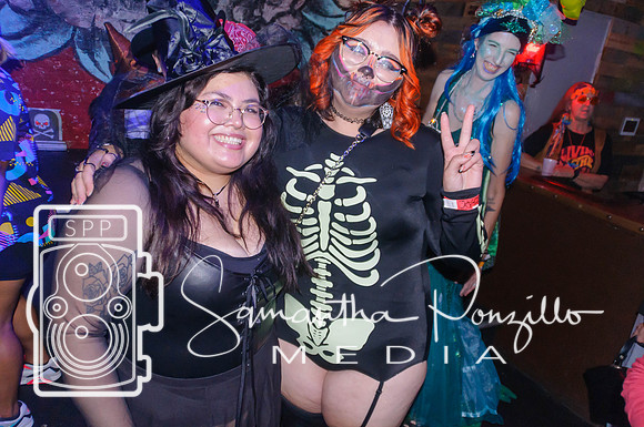 SPM.ghostedhalloweenpartyoasis-23