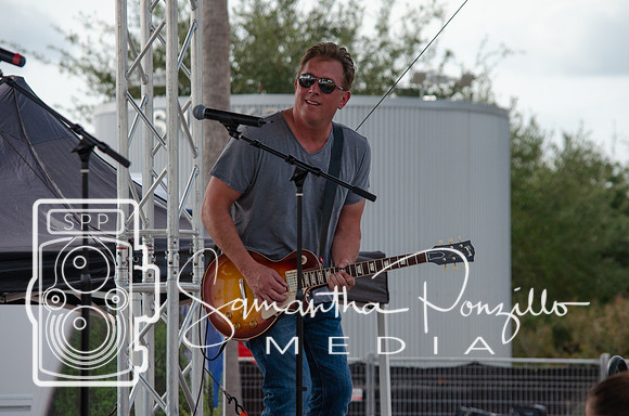 Tampa Bay Chicken Wing Fling