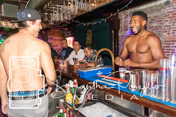 Saturday Night at Oasis